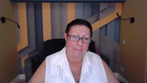 Snapshot of barbaraturners chatting on October 17, 7:06 pm barbaraturners online show from October 17, 7:06 pm