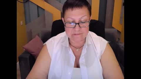 Snapshot of barbaraturners chatting on December 7, 12:08 am barbaraturners online show from December 7, 12:08 am