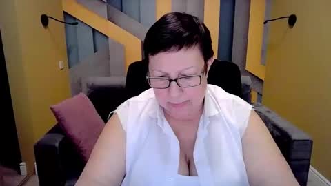 Snapshot of barbaraturners chatting on February 12, 10:15 pm barbaraturners online show from February 12, 10:15 pm