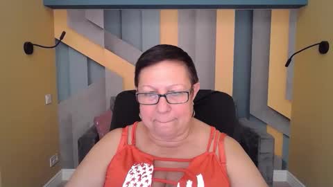 Snapshot of barbaraturners chatting on October 3, 6:57 pm barbaraturners online show from October 3, 6:57 pm
