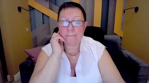 Snapshot of barbaraturners chatting on December 4, 7:23 pm barbaraturners online show from December 4, 7:23 pm