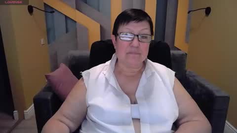 Snapshot of barbaraturners chatting on January 28, 5:11 am barbaraturners online show from January 28, 5:11 am