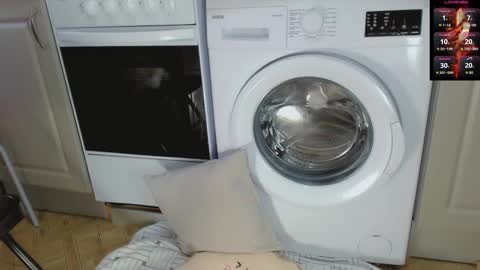 Amina online show from September 16, 4:37 pm