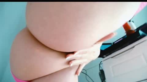 Snapshot of barbi_bentley chatting on September 22, 9:19 am Barbi Bentley online show from September 22, 9:19 am