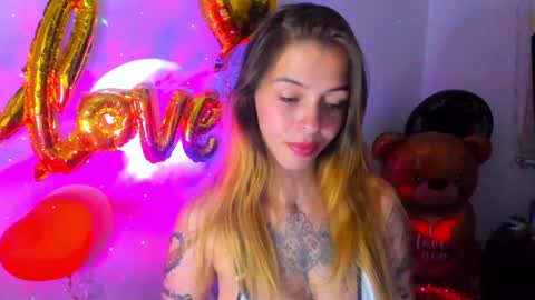 Snapshot of barbiie_5 chatting on February 15, 1:10 am Barbie online show from February 15, 1:10 am