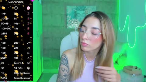 Snapshot of barbiie_scoth chatting on January 17, 9:17 pm Barbie Scot online show from January 17, 9:17 pm