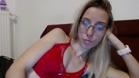 Lena online show from June 13, 7:00 pm