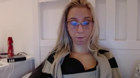 Lena online show from November 7, 5:51 pm