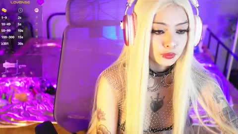 BAYONETTA DOLL  online show from October 6, 9:19 pm