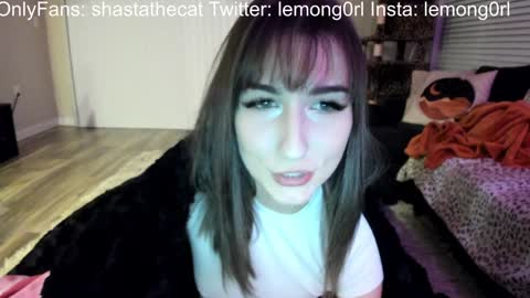 Snapshot of bbshasta chatting on January 23, 3:26 am Shasta online show from January 23, 3:26 am