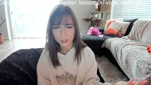 Snapshot of bbshasta chatting on February 1, 12:40 am Shasta online show from February 1, 12:40 am