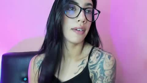 daniela villamizar online show from January 24, 1:47 pm