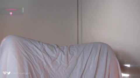 Snapshot of beatrix_rich chatting on February 22, 7:21 pm beatrix_rich online show from February 22, 7:21 pm