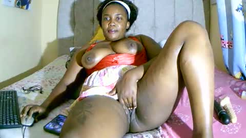 beautifulpeach2 online show from December 1, 2:31 pm