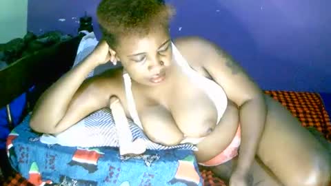 beautifulpeach2 online show from March 10, 4:17 am