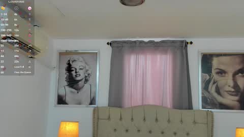 Ariana Reyes online show from November 12, 1:31 pm