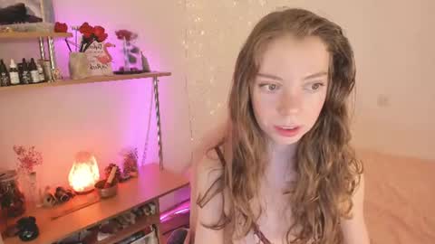 Eliise online show from June 15, 7:41 am