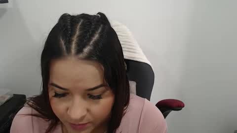 beautyykarol online show from October 23, 4:57 pm