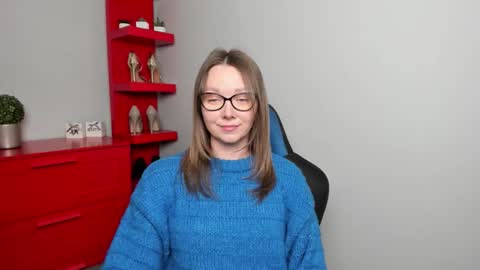 Zoe online show from October 31, 8:18 am