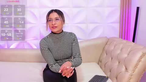 beccamilanni online show from March 12, 12:36 pm