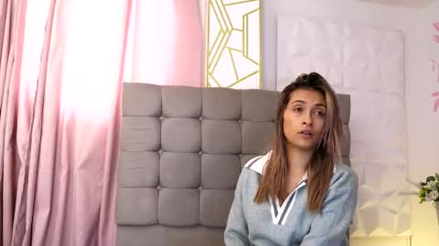 beccamilanni online show from September 16, 12:57 pm