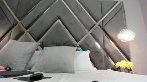 BeckaMils online show from December 5, 4:09 am