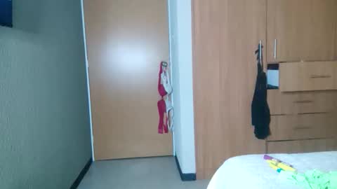 BECKY BOO  online show from May 2, 5:33 am