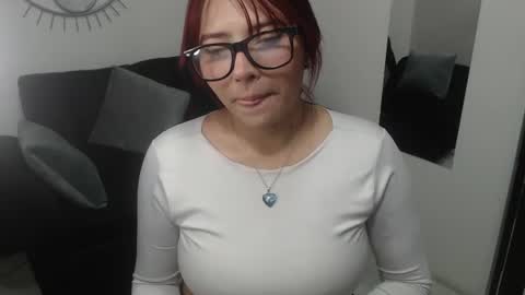beckysexyhot69 online show from July 7, 6:32 pm