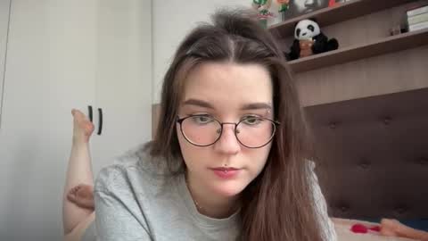 Snapshot of beeblossom chatting on March 7, 10:24 am Mirana Blossom online show from March 7, 10:24 am