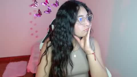 Snapshot of belinda__777 chatting on October 10, 3:00 am belinda__777 online show from October 10, 3:00 am