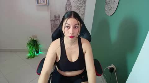 Snapshot of bella_99x chatting on October 14, 12:08 pm Bel 3 online show from October 14, 12:08 pm