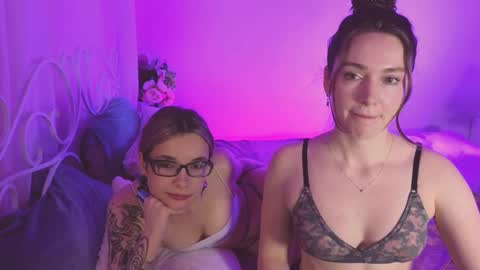 Snapshot of bella_alita chatting on February 16, 4:21 pm lita online show from February 16, 4:21 pm