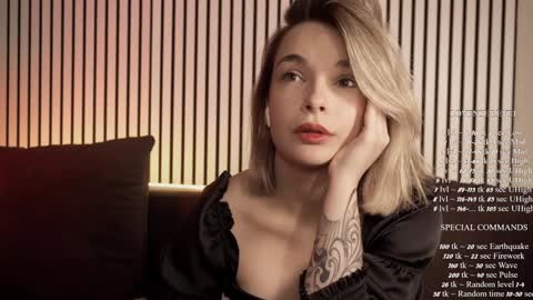 Snapshot of bella_alita chatting on January 3, 8:32 pm lita online show from January 3, 8:32 pm