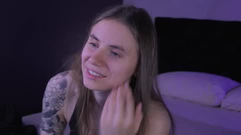 Snapshot of bella_alita chatting on October 11, 9:06 pm lita online show from October 11, 9:06 pm