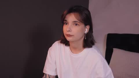 Snapshot of bella_alita chatting on October 7, 8:13 pm lita online show from October 7, 8:13 pm