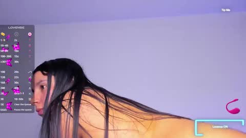 Snapshot of bella_jone chatting on October 2, 10:37 pm isabella online show from October 2, 10:37 pm