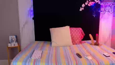 BELLA online show from March 21, 4:17 am