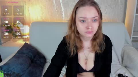 Linda Bella online show from May 17, 1:05 am