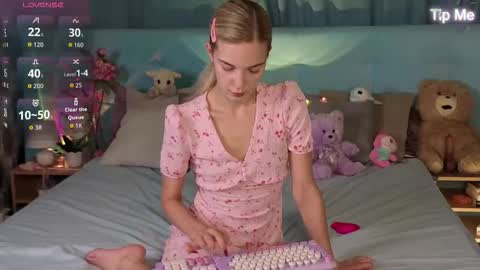 Bella online show from November 4, 12:59 am