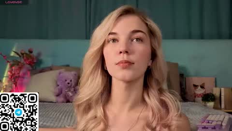 Bella online show from March 4, 1:01 am