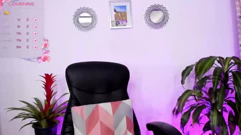 Bella online show from March 4, 6:50 pm