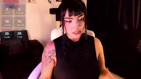 Snapshot of bellaa_miller chatting on October 1, 10:48 pm Bella online show from October 1, 10:48 pm