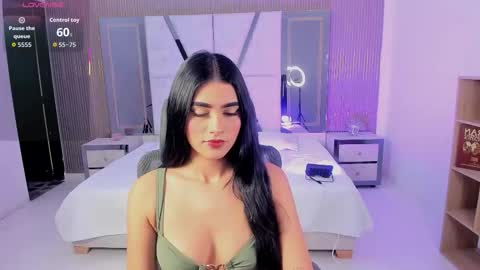 Snapshot of bellaastorm chatting on October 6, 2:34 pm bellaastorm online show from October 6, 2:34 pm