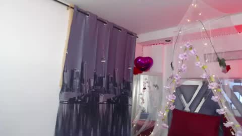 Bella Baker online show from November 5, 9:20 pm