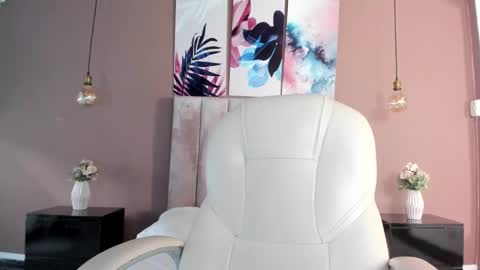 Snapshot of bellaclaiir chatting on January 23, 1:56 pm Bella Clair online show from January 23, 1:56 pm