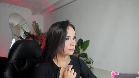 Snapshot of belladiamond18 chatting on February 24, 2:06 am TELL ME GODDESS NEXT Transmission 02122024 9PM TO 4AMColombian hour THANKS Follow me online show from February 24, 2:06 am