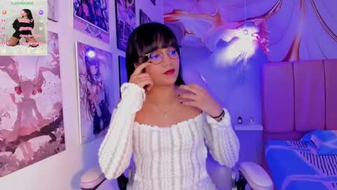 Snapshot of bellagreen_ chatting on September 11, 8:09 pm bellagreen_ online show from September 11, 8:09 pm
