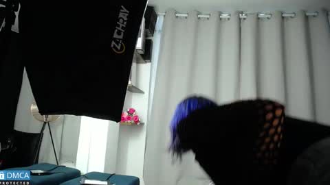   online show from February 22, 4:15 pm