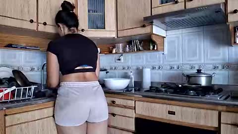 paula online show from September 10, 4:18 pm