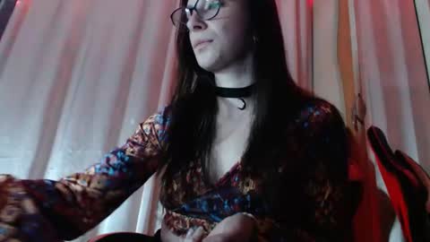 Snapshot of bellaqueen0701 chatting on February 23, 10:16 pm bellaqueen0701 online show from February 23, 10:16 pm